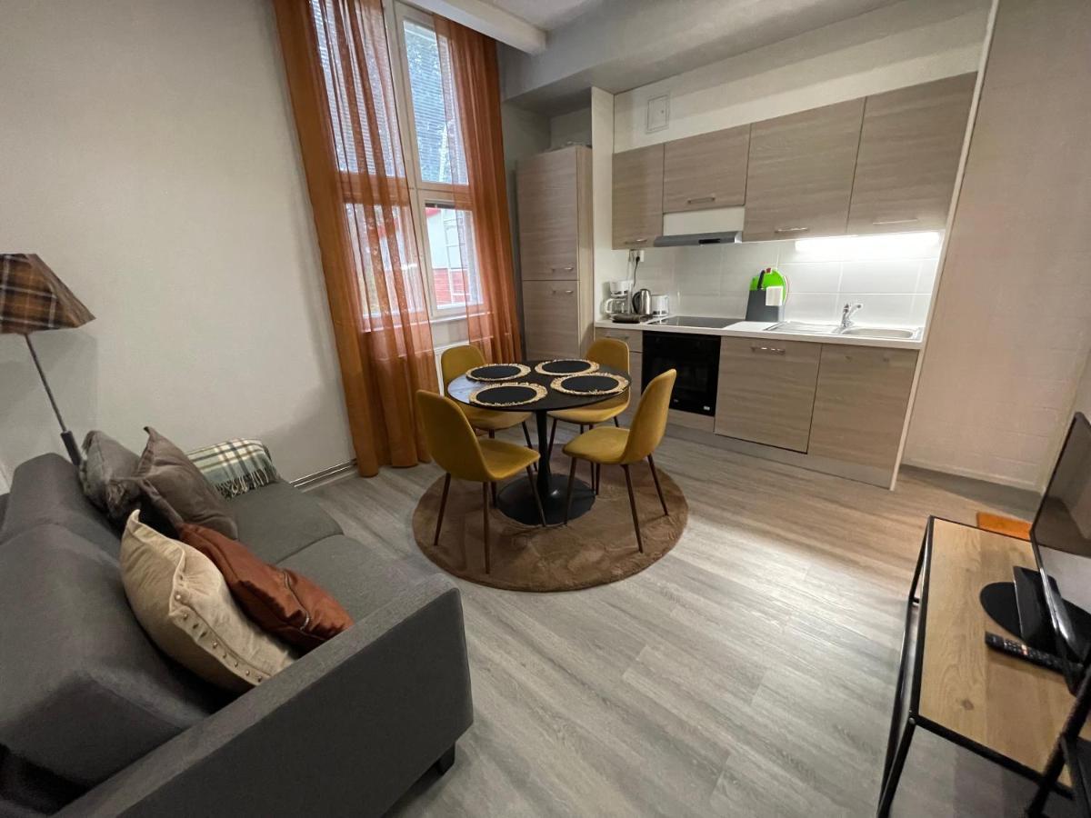 Kuukkeli Ivalo Airport Inn מראה חיצוני תמונה