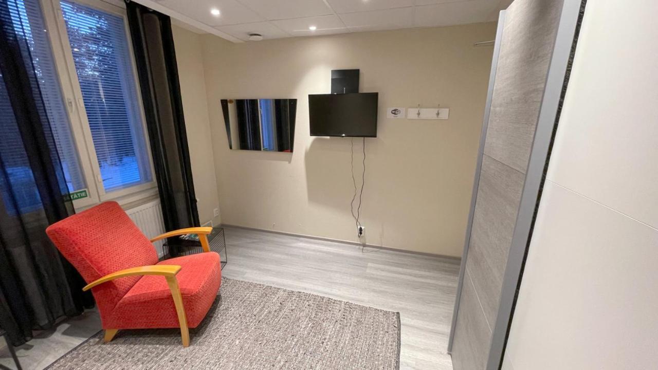 Kuukkeli Ivalo Airport Inn מראה חיצוני תמונה